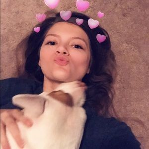 Meet your Posher, Phoebe